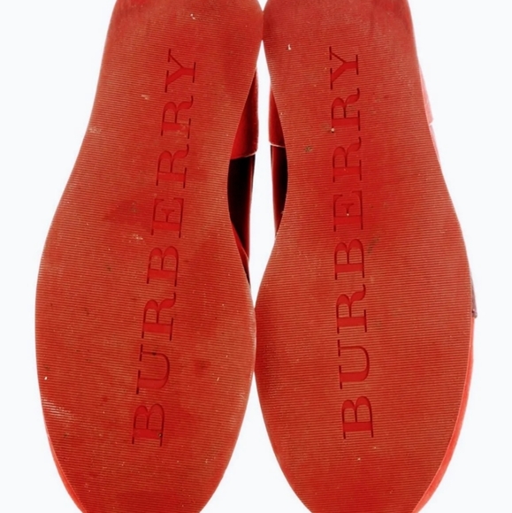 Burberry sneakers ❤, Authentic and in good shape - Picture 4 of 5